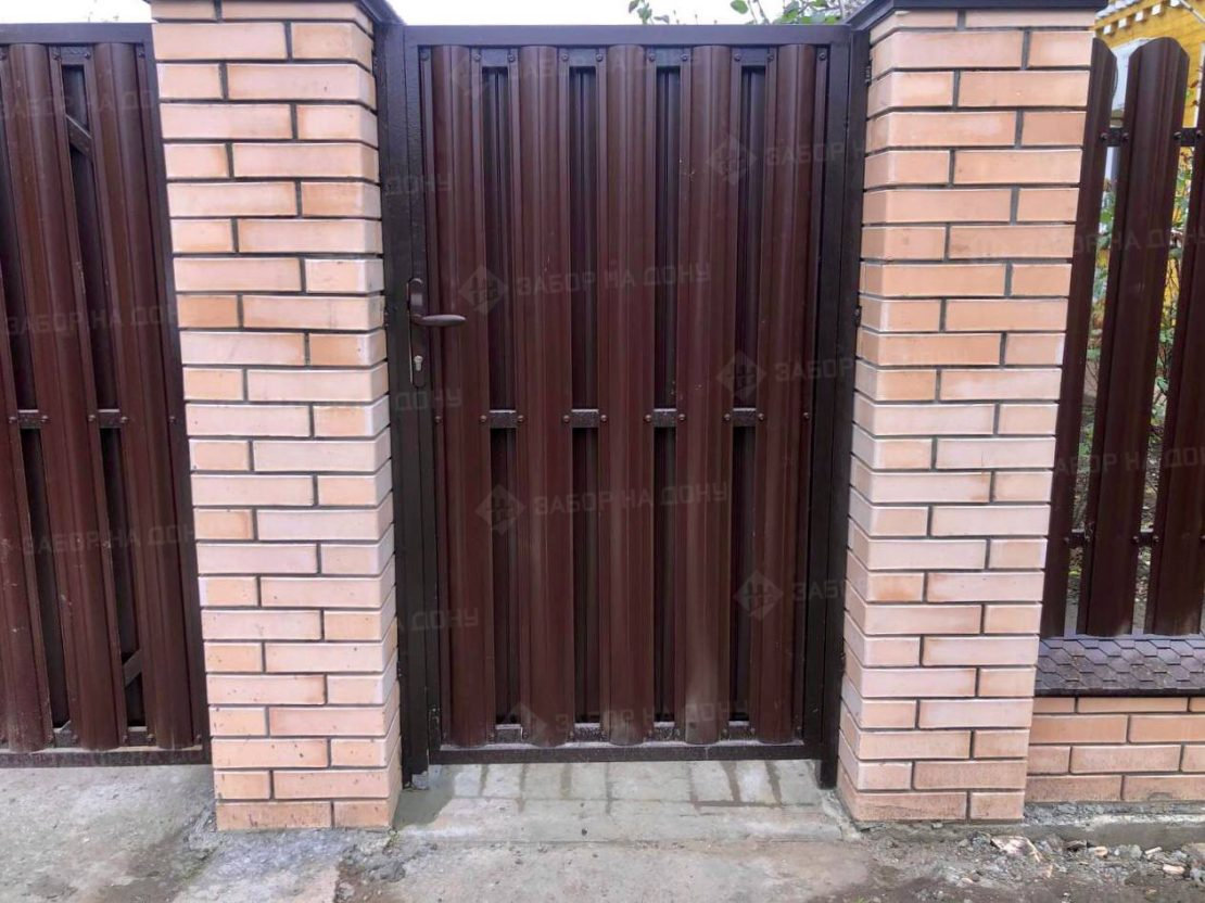 Калитка из евроштакетника  в Туапсе